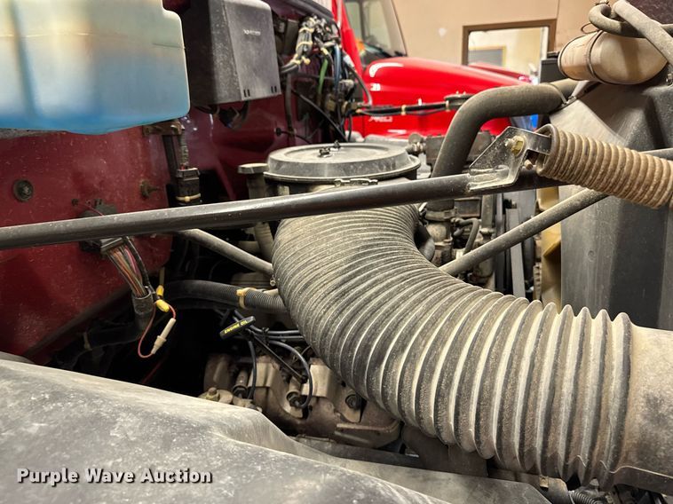 image for item DT0579 1996 GMC Topkick pumper fire truck