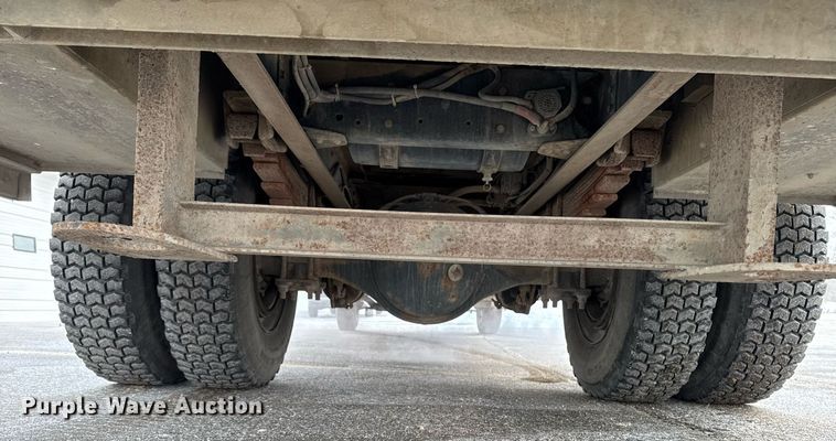 image for item DT0579 1996 GMC Topkick pumper fire truck