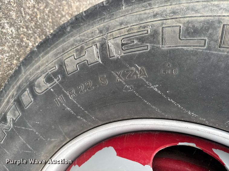 image for item DT0579 1996 GMC Topkick pumper fire truck