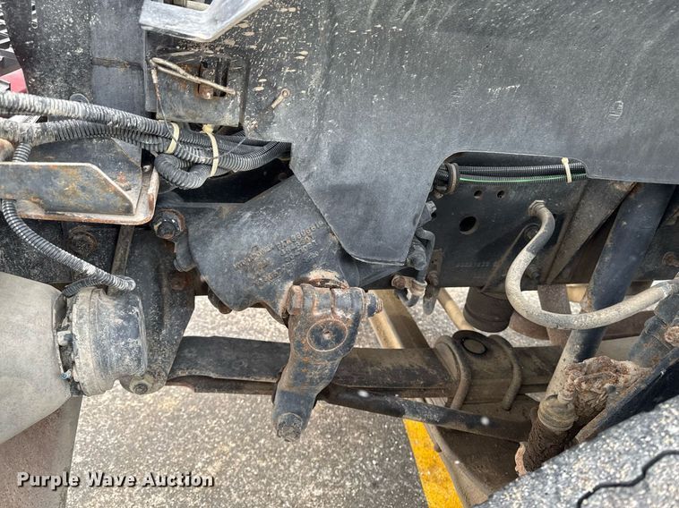 image for item DT0579 1996 GMC Topkick pumper fire truck