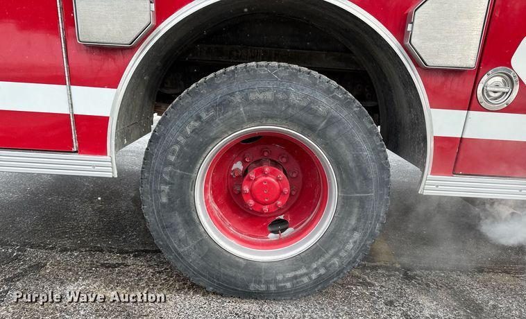 image for item DT0579 1996 GMC Topkick pumper fire truck