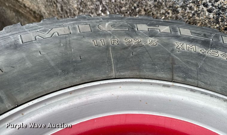 image for item DT0579 1996 GMC Topkick pumper fire truck