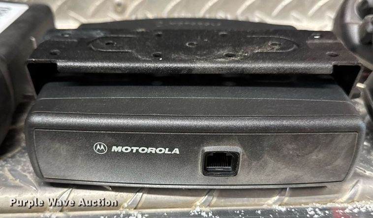 image for item DT0580 (6) Motorola R05.18.01 radios