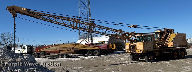 image for item DT0582 1990 Little Giant LG4866 crane