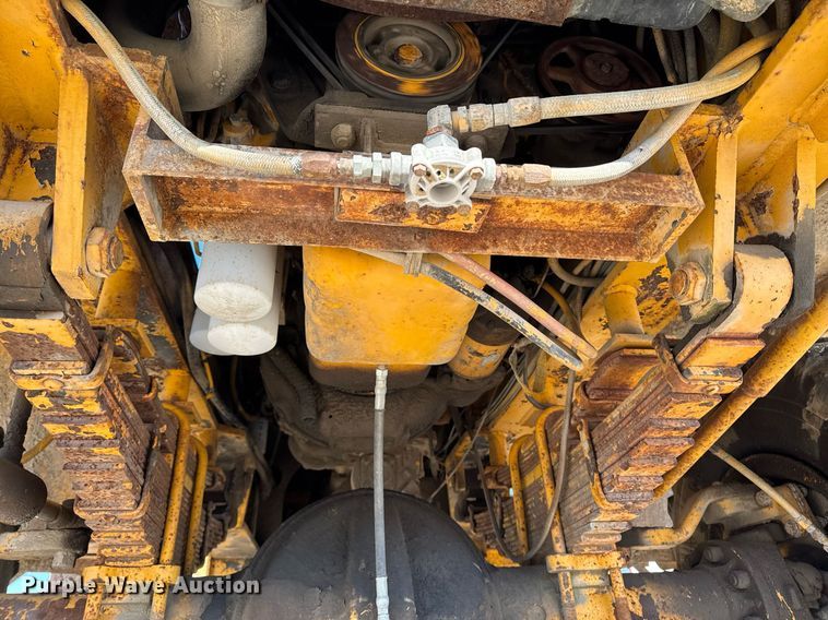 image for item DT0582 1990 Little Giant LG4866 crane