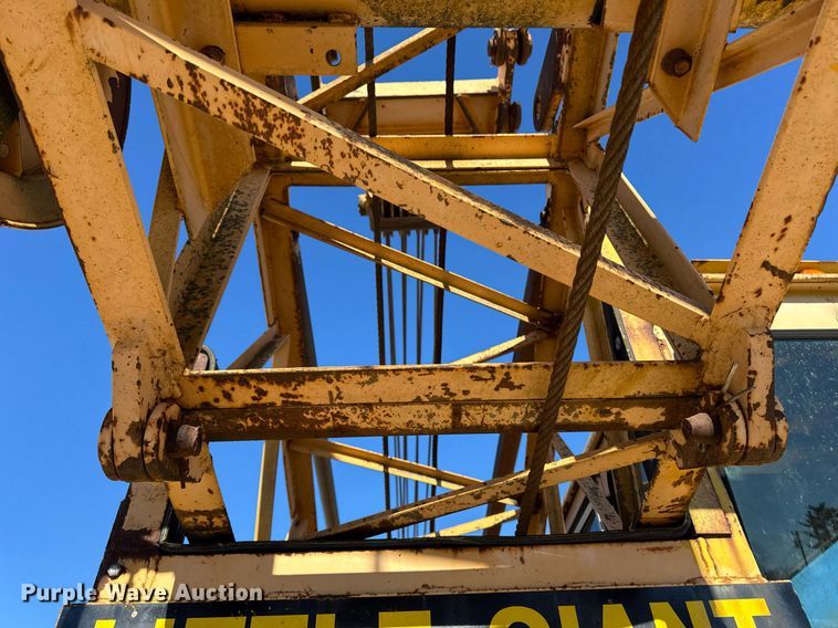 image for item DT0582 1990 Little Giant LG4866 crane