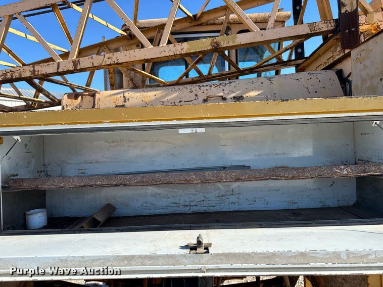 image for item DT0582 1990 Little Giant LG4866 crane