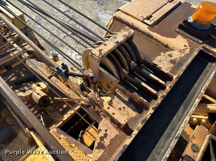 image for item DT0582 1990 Little Giant LG4866 crane