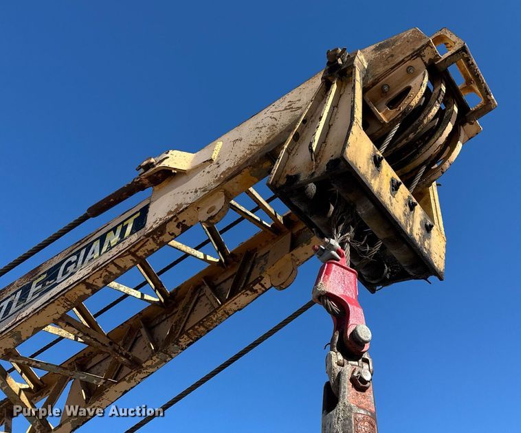 image for item DT0582 1990 Little Giant LG4866 crane