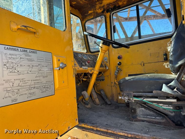 image for item DT0582 1990 Little Giant LG4866 crane