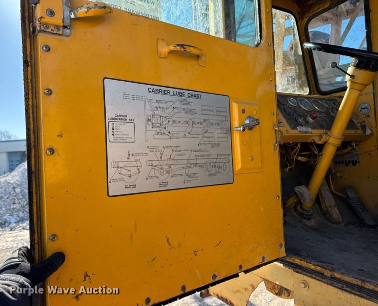 image for item DT0582 1990 Little Giant LG4866 crane