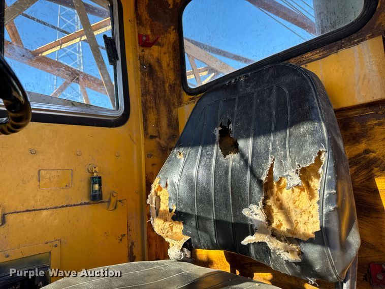 image for item DT0582 1990 Little Giant LG4866 crane