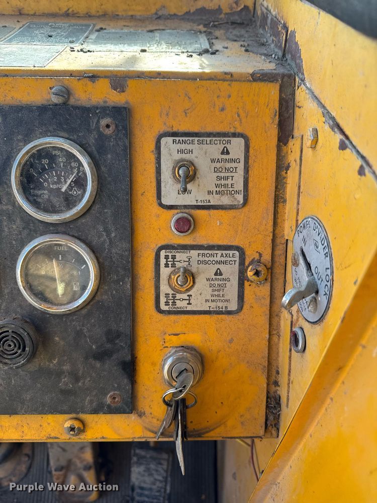 image for item DT0582 1990 Little Giant LG4866 crane