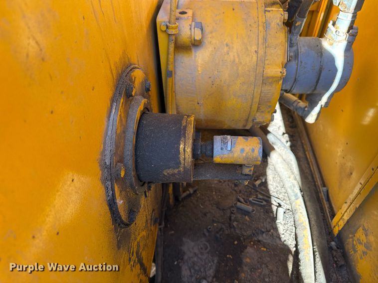 image for item DT0582 1990 Little Giant LG4866 crane