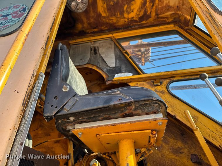 image for item DT0582 1990 Little Giant LG4866 crane