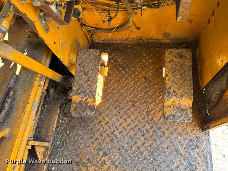 image for item DT0582 1990 Little Giant LG4866 crane