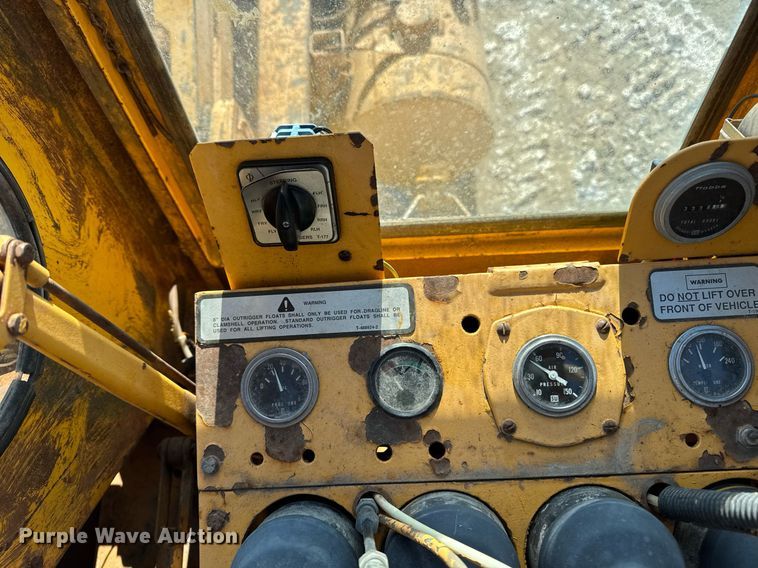 image for item DT0582 1990 Little Giant LG4866 crane