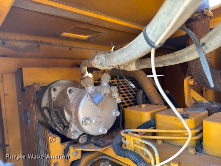 image for item DT0582 1990 Little Giant LG4866 crane