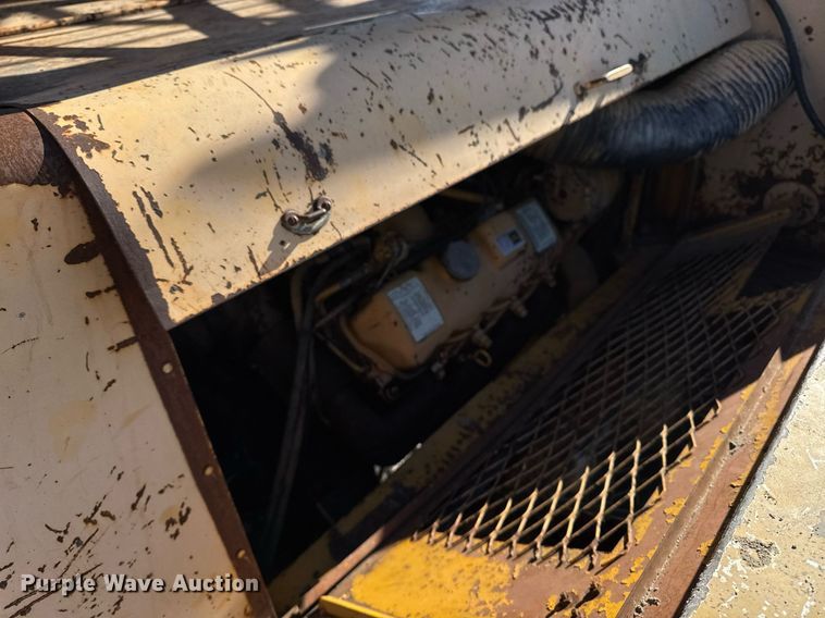 image for item DT0582 1990 Little Giant LG4866 crane