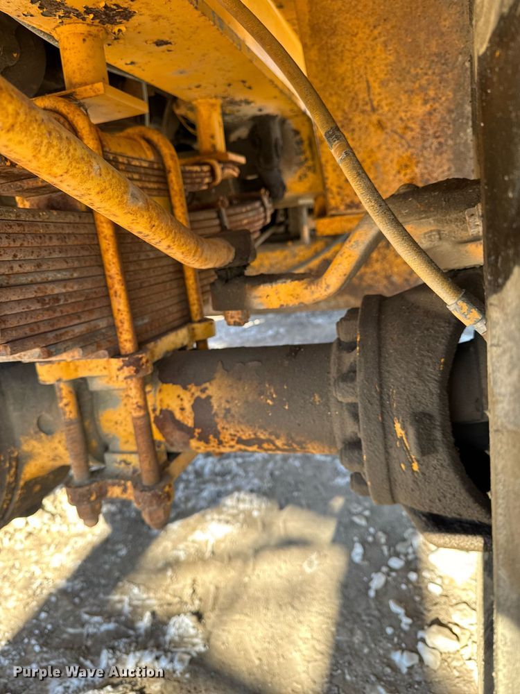 image for item DT0582 1990 Little Giant LG4866 crane