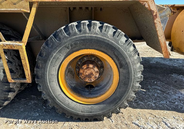 image for item DT0582 1990 Little Giant LG4866 crane