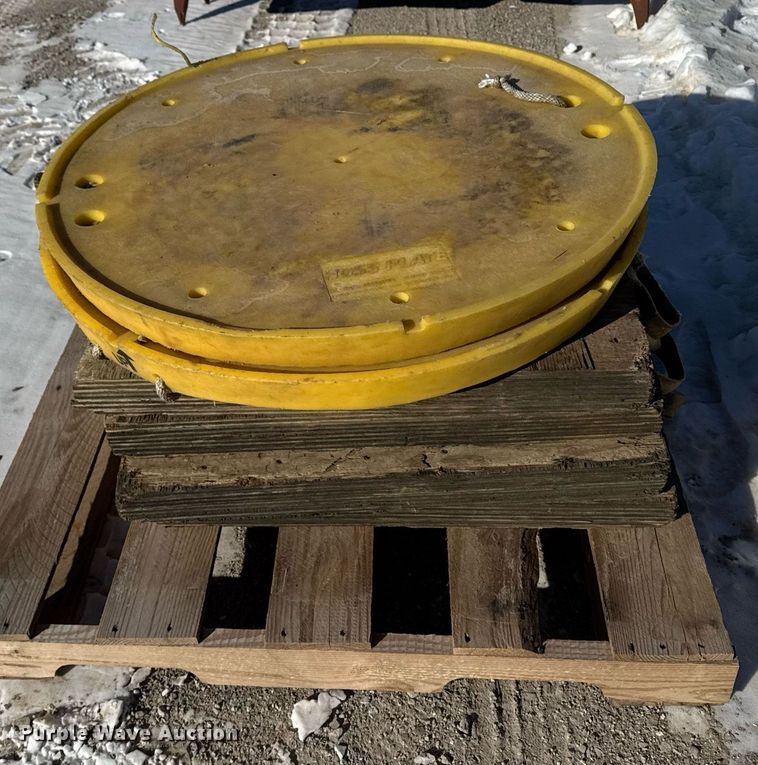 image for item DT0582 1990 Little Giant LG4866 crane