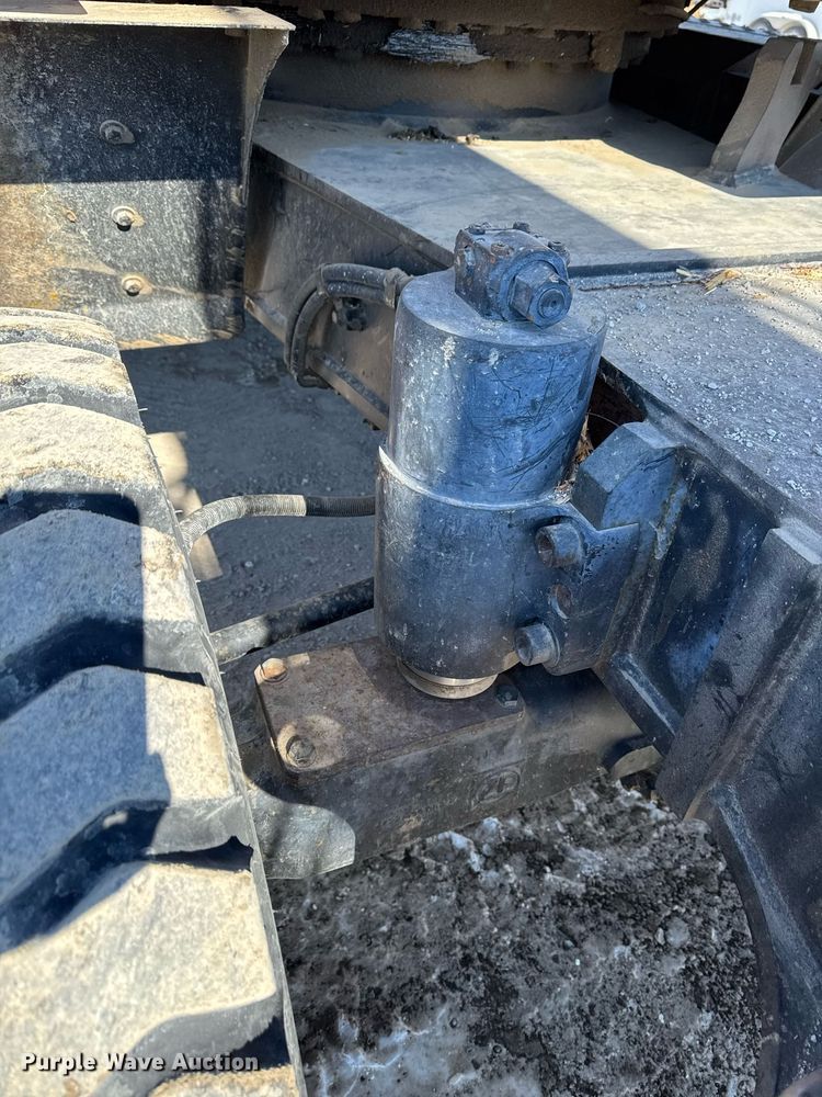 image for item DT0583 2009 John Deere 220D W wheeled excavator