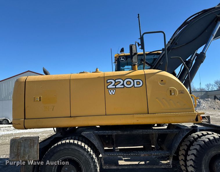 image for item DT0583 2009 John Deere 220D W wheeled excavator