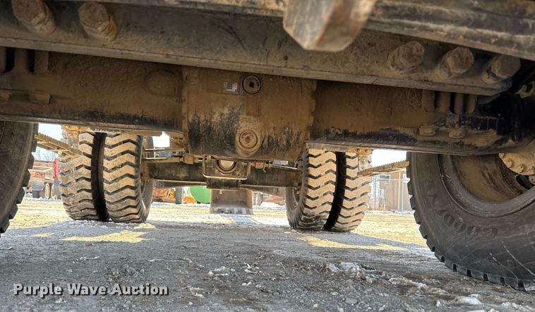 image for item DT0583 2009 John Deere 220D W wheeled excavator