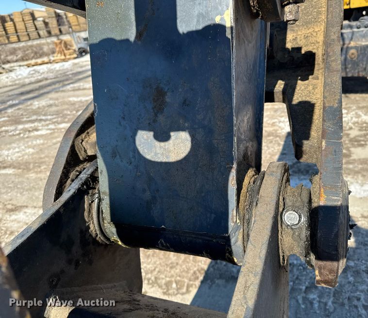 image for item DT0583 2009 John Deere 220D W wheeled excavator