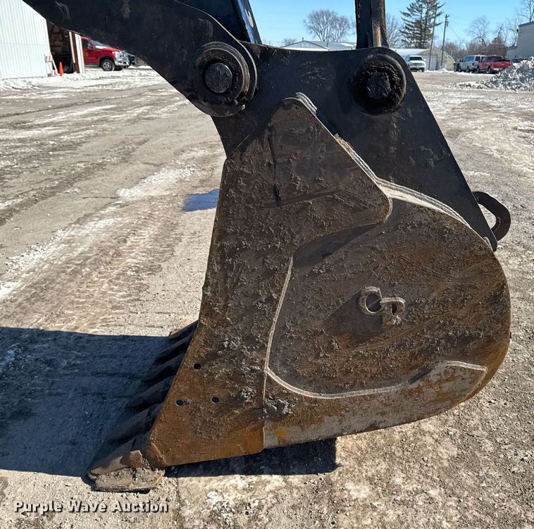 image for item DT0583 2009 John Deere 220D W wheeled excavator