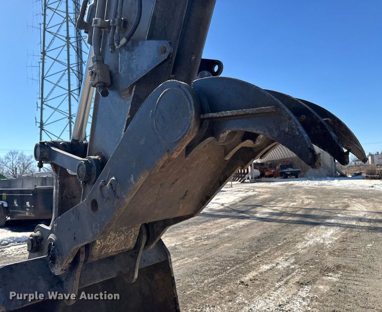 image for item DT0583 2009 John Deere 220D W wheeled excavator