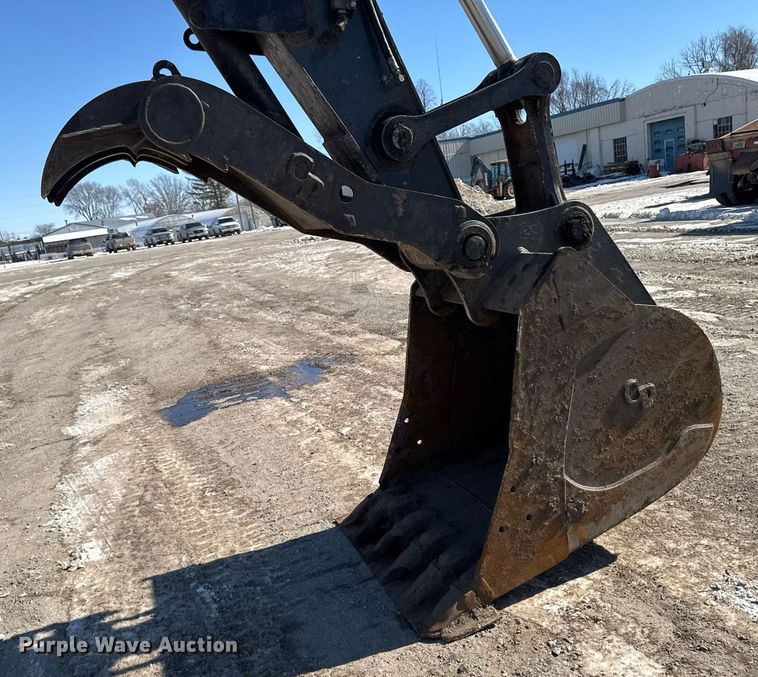 image for item DT0583 2009 John Deere 220D W wheeled excavator