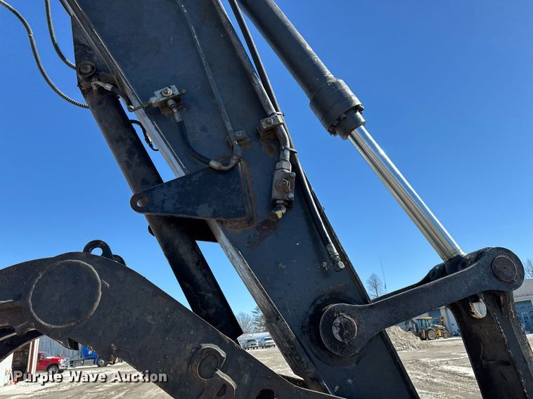 image for item DT0583 2009 John Deere 220D W wheeled excavator