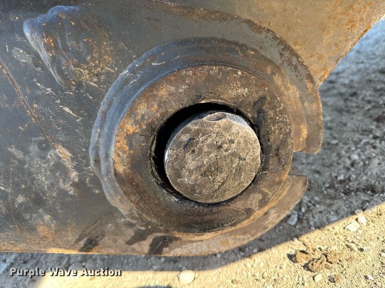 image for item DT0583 2009 John Deere 220D W wheeled excavator