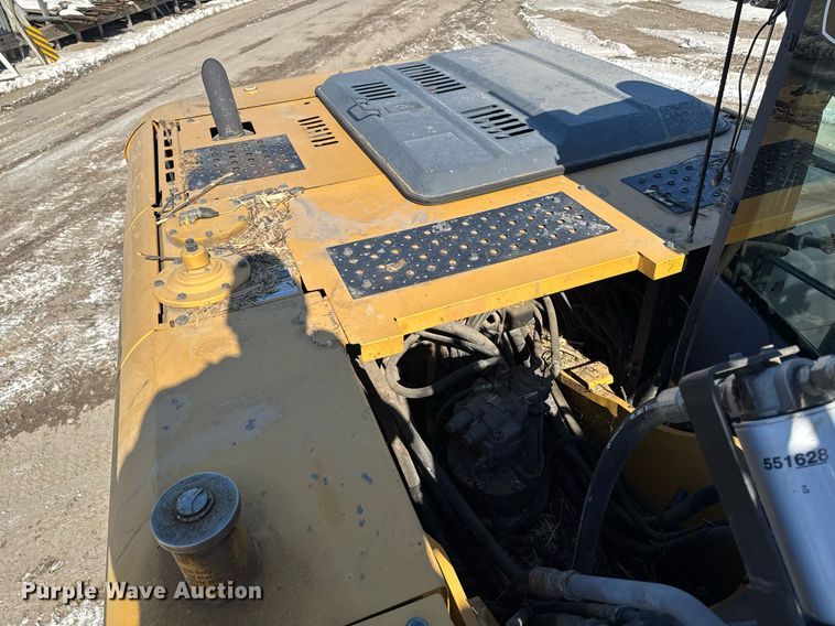 image for item DT0583 2009 John Deere 220D W wheeled excavator