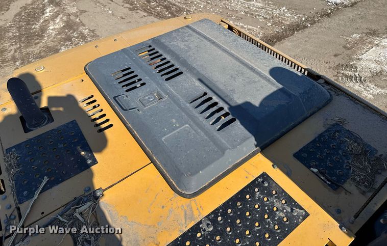 image for item DT0583 2009 John Deere 220D W wheeled excavator