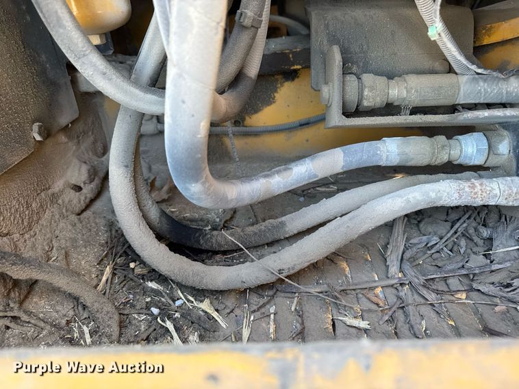 image for item DT0583 2009 John Deere 220D W wheeled excavator