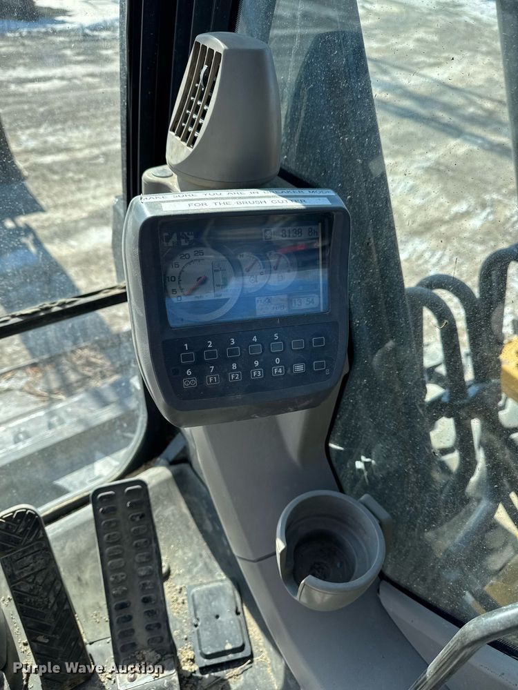 image for item DT0583 2009 John Deere 220D W wheeled excavator