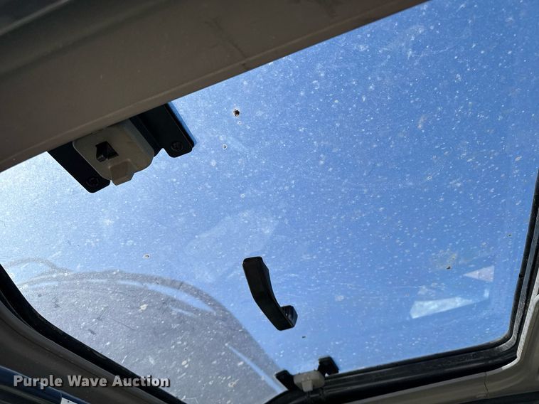 image for item DT0583 2009 John Deere 220D W wheeled excavator