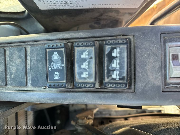 image for item DT0583 2009 John Deere 220D W wheeled excavator