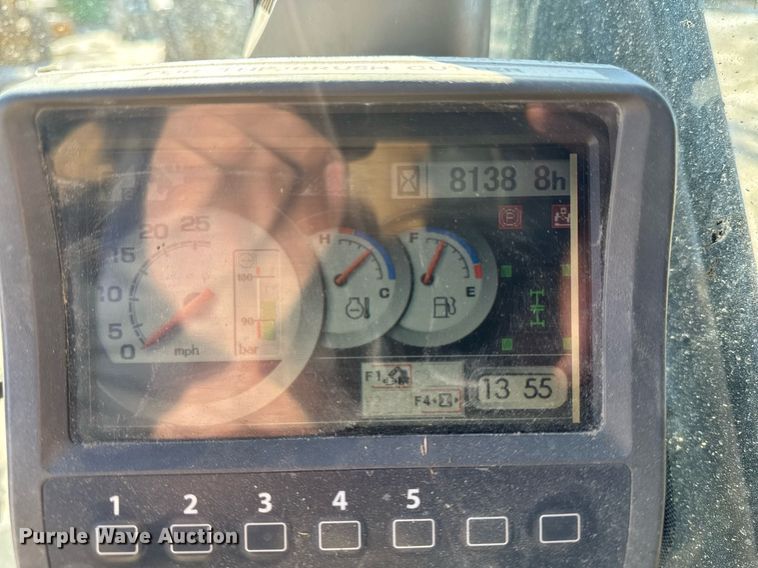 image for item DT0583 2009 John Deere 220D W wheeled excavator