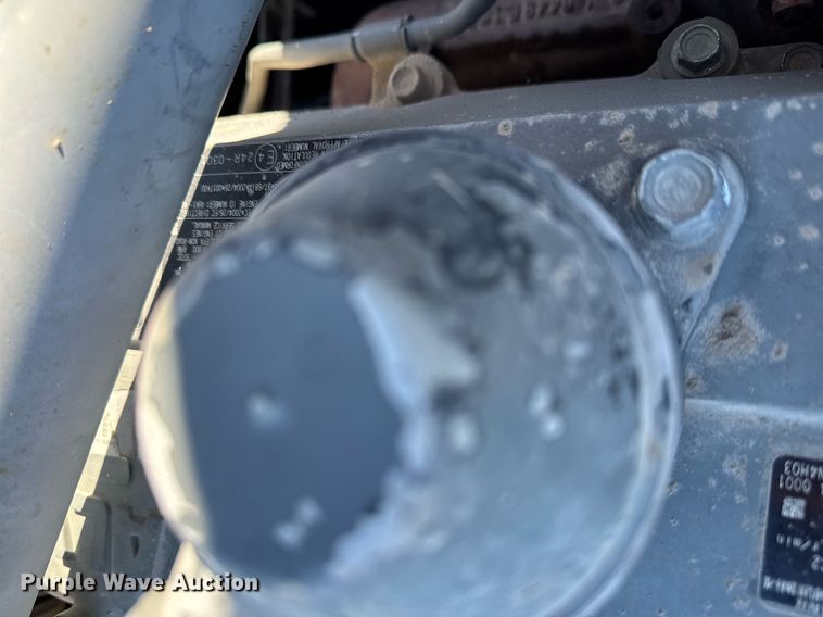 image for item DT0583 2009 John Deere 220D W wheeled excavator