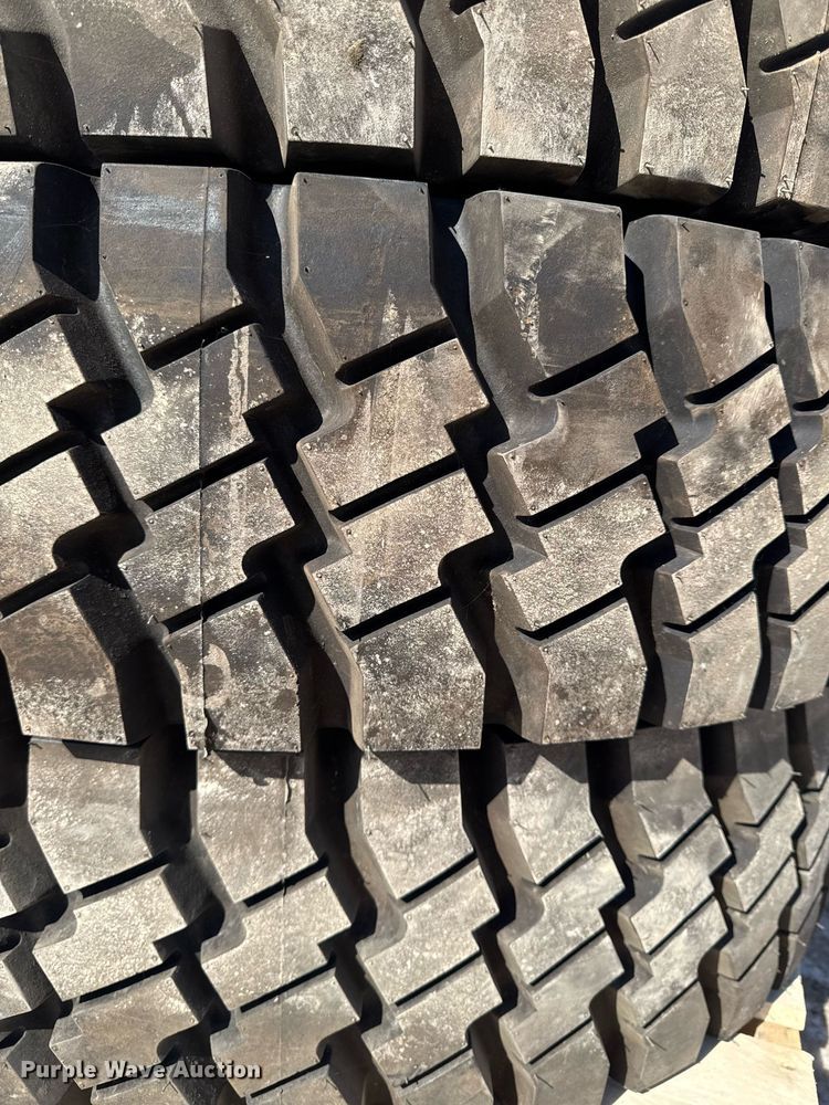 image for item DT0583 2009 John Deere 220D W wheeled excavator