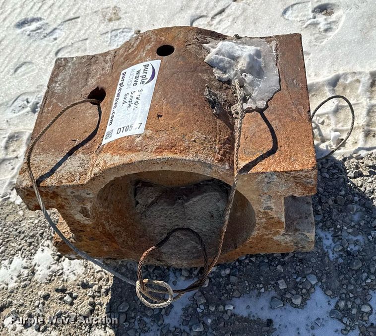 image for item DT0587 H piling driver