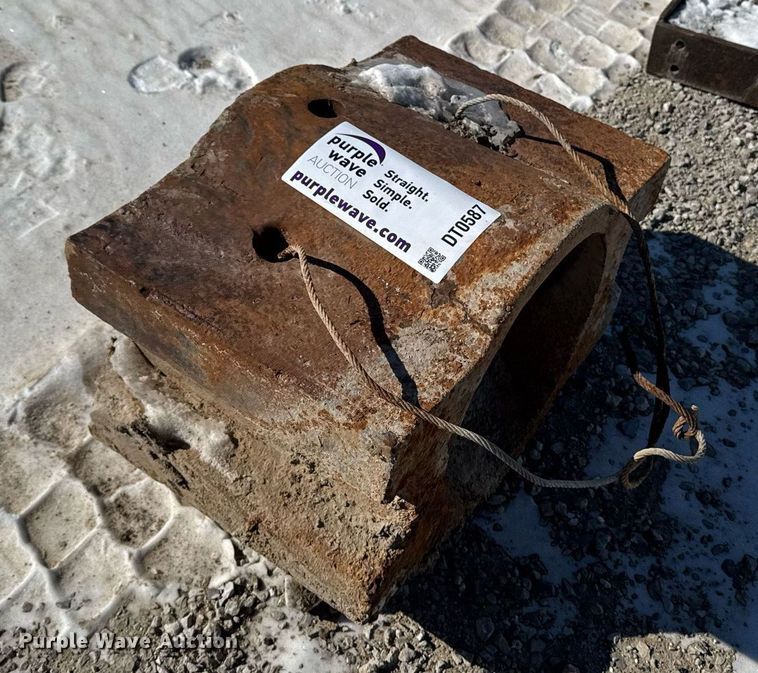 image for item DT0587 H piling driver