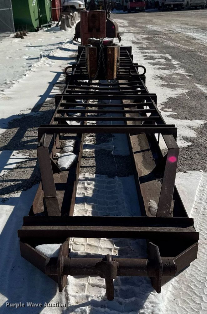 image for item DT0588 Piling driver