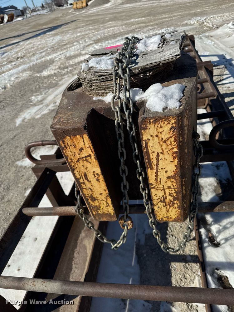 image for item DT0588 Piling driver