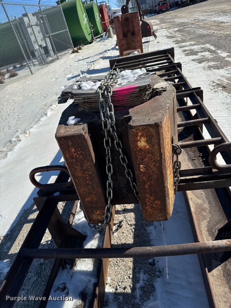 image for item DT0588 Piling driver