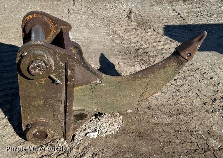 image for item DT0590 Excavator ripper